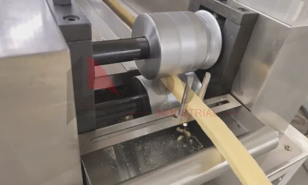 Shaping cutter for pillow snacks